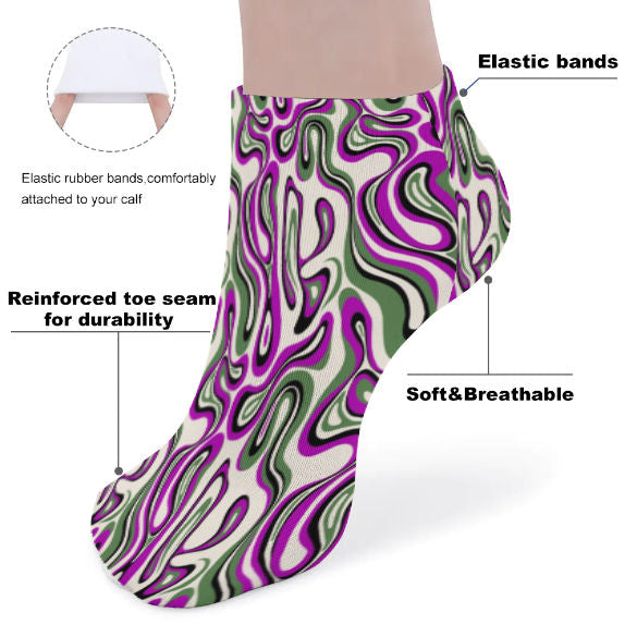 Plum Wave Socks