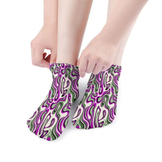 Plum Wave Socks